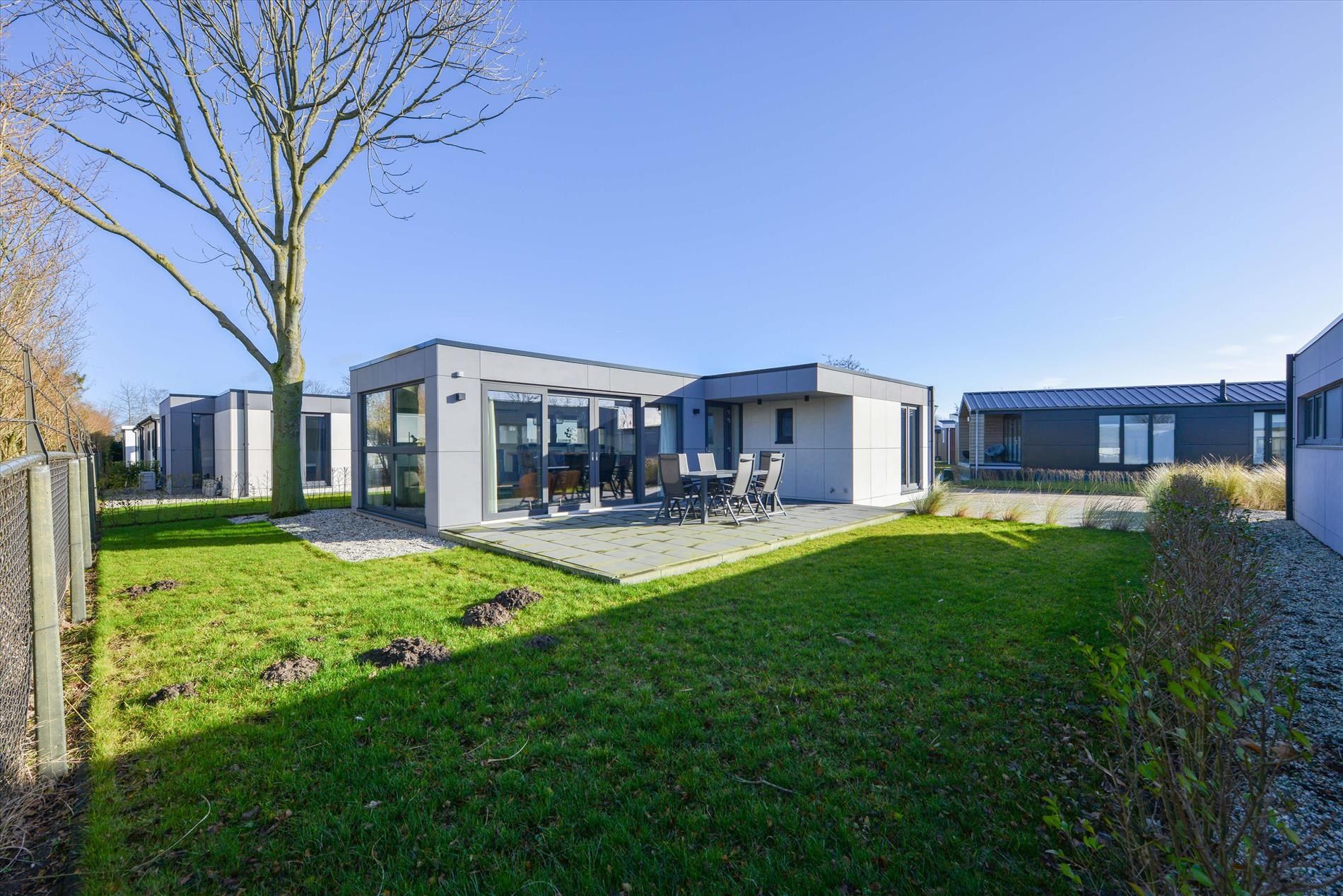 3-bedroom freehold villa in Scherpenisse — photo 1 of 5