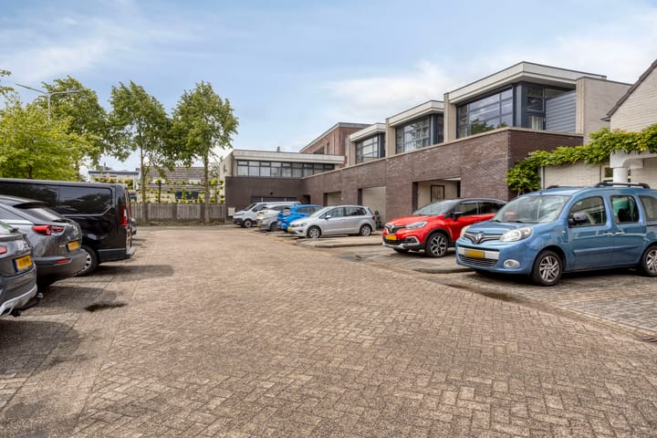 Foto 5 van Middelmeede 10