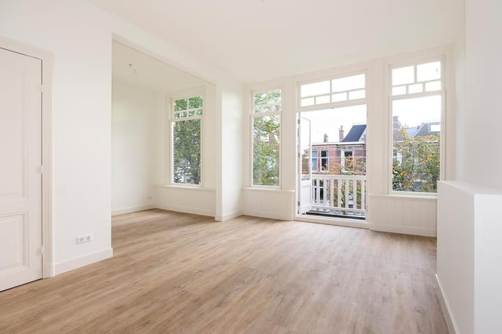 Photo 2 of Frederik Hendriklaan 125-A