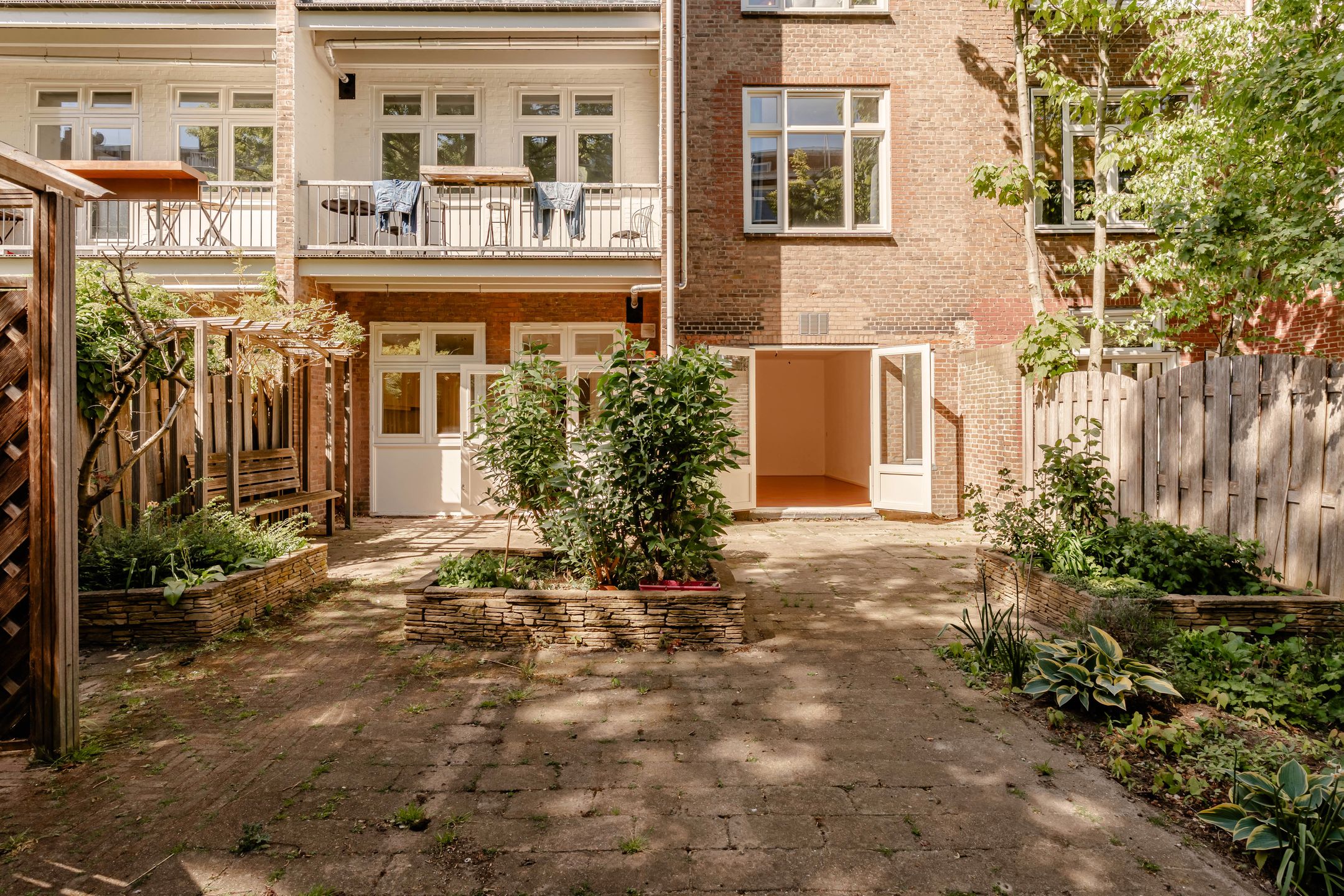 Photo 3 of Uithoornstraat 3-H