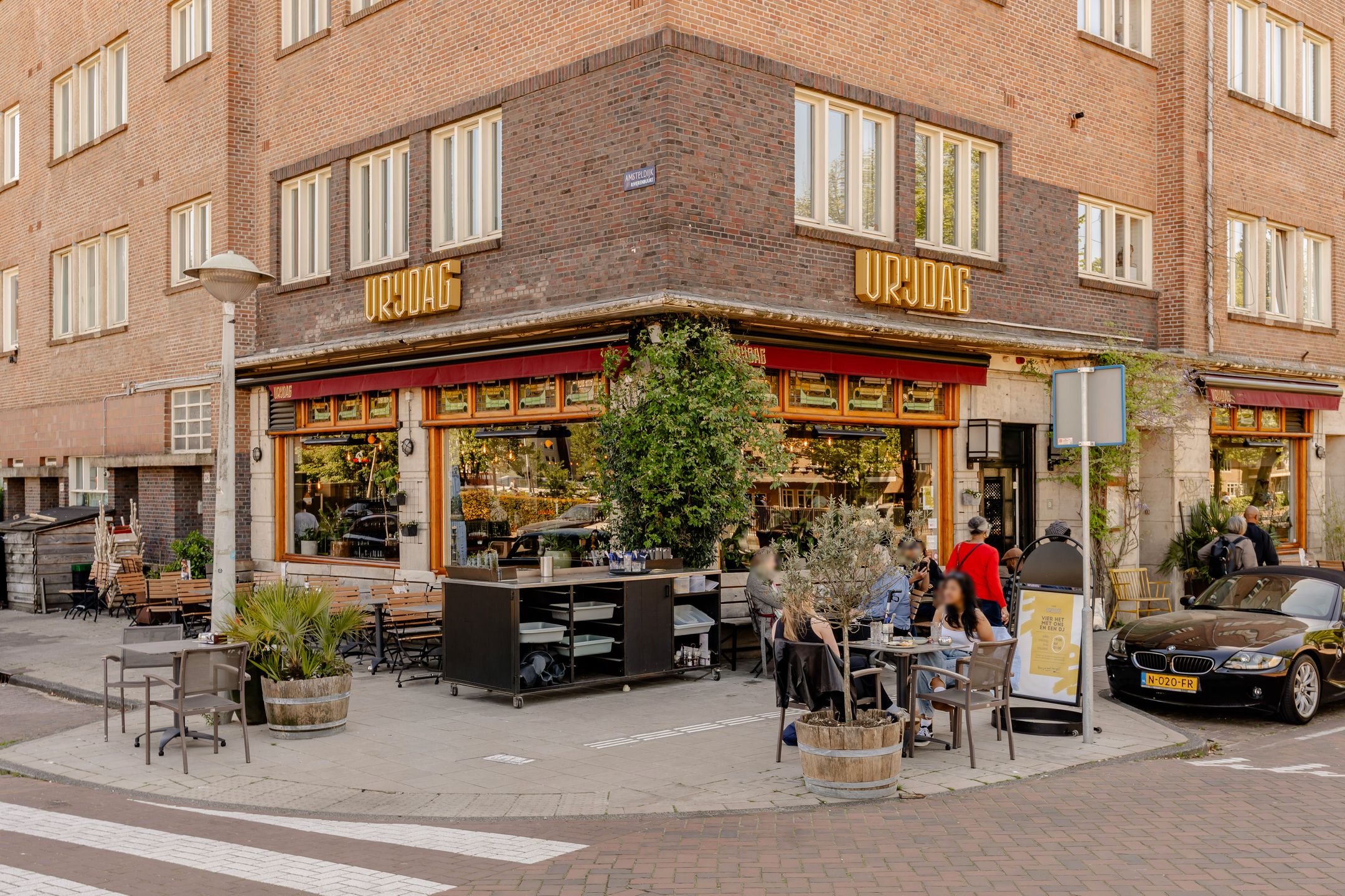 Photo 24 of Uithoornstraat 3-H
