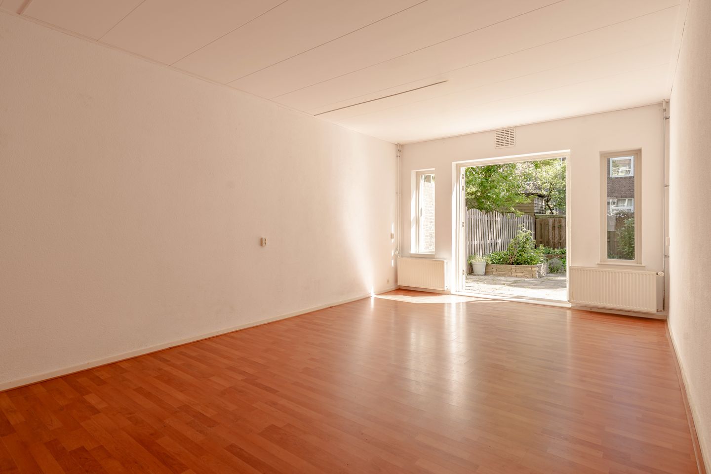 Photo 4 of Uithoornstraat 3-H