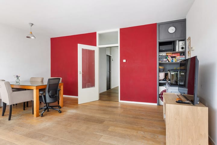 Tussenwoning te koop: de Hooidollen 137, Leeuwarden