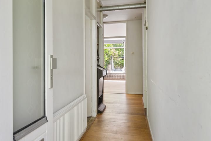 Tussenwoning te koop: de Hooidollen 137, Leeuwarden