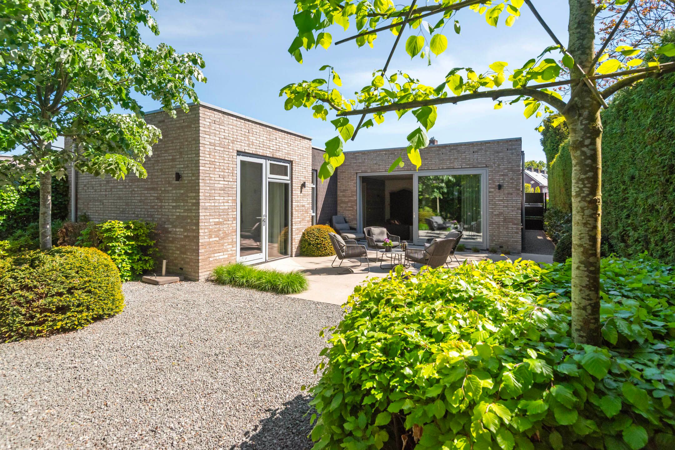 Instapklare vrijstaande bungalow met luxe afwerking en volledig gelijkvloers wooncomfort — 33