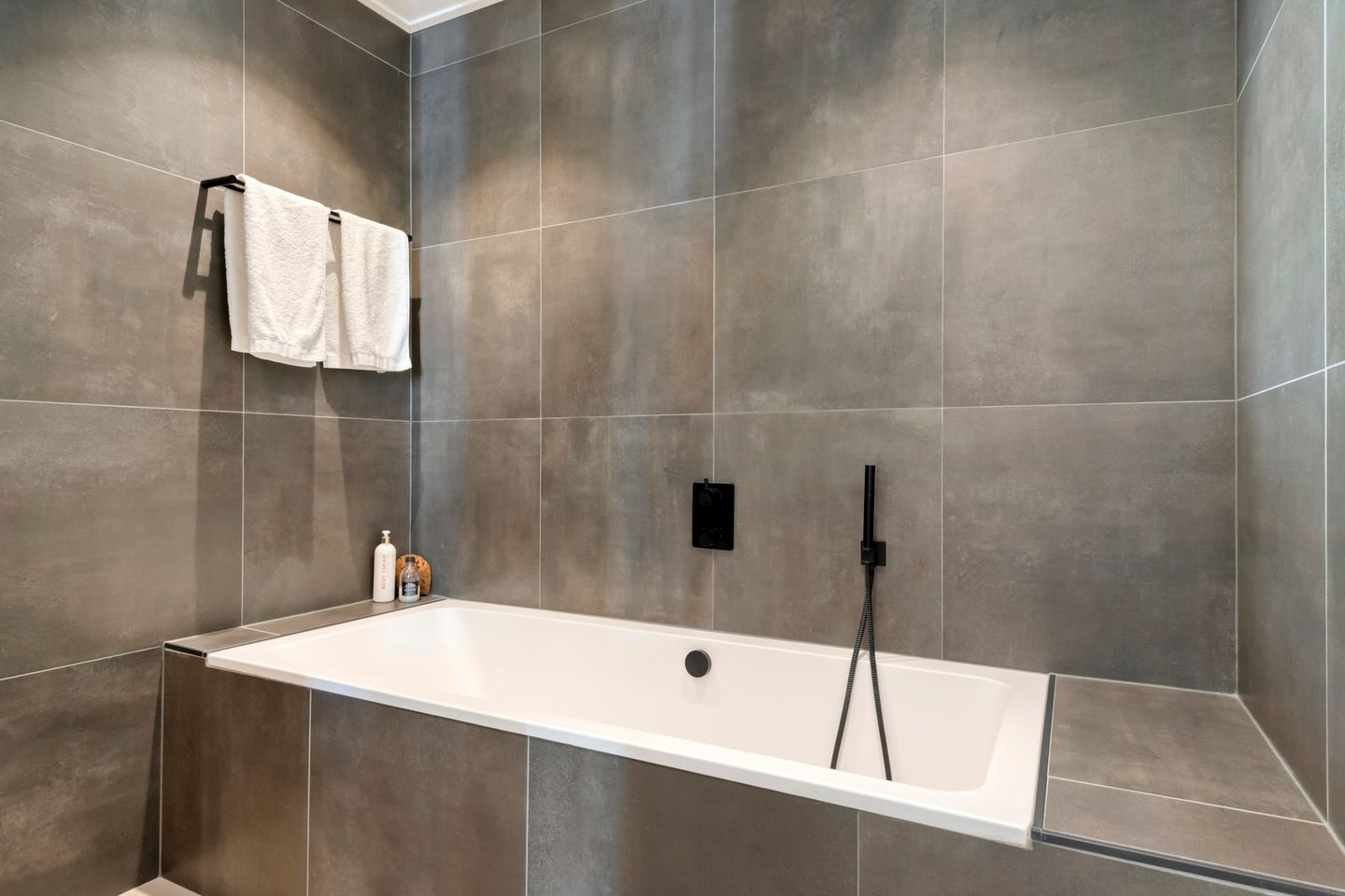 Instapklare vrijstaande bungalow met luxe afwerking en volledig gelijkvloers wooncomfort — 29