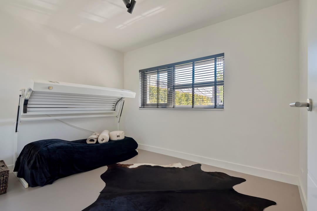 Instapklare vrijstaande bungalow met luxe afwerking en volledig gelijkvloers wooncomfort — 32