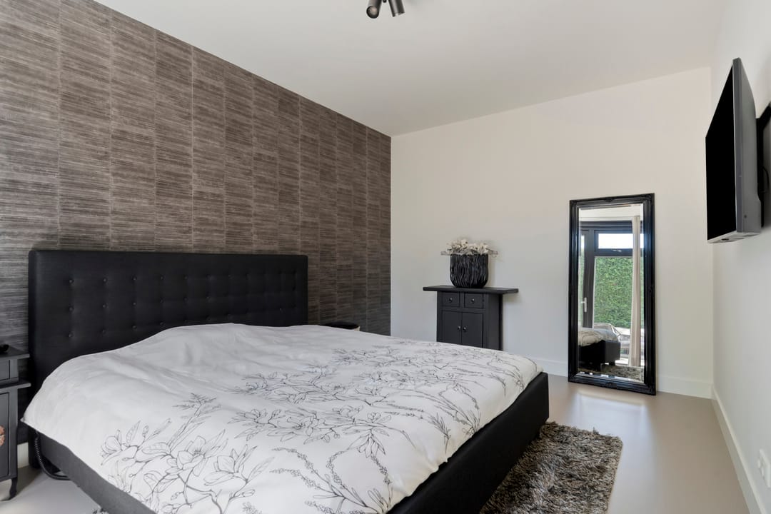 Instapklare vrijstaande bungalow met luxe afwerking en volledig gelijkvloers wooncomfort — 22
