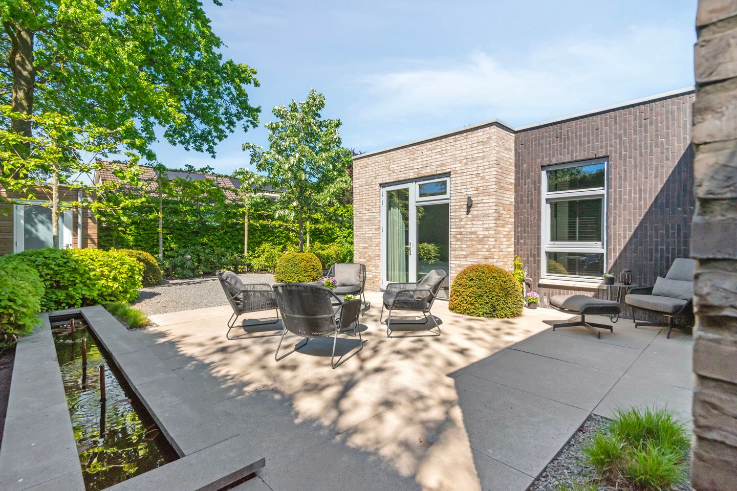 Instapklare vrijstaande bungalow met luxe afwerking en volledig gelijkvloers wooncomfort — 35