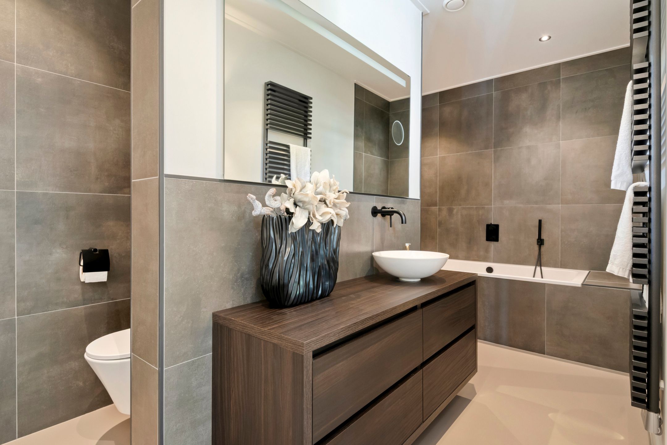 Instapklare vrijstaande bungalow met luxe afwerking en volledig gelijkvloers wooncomfort — 27