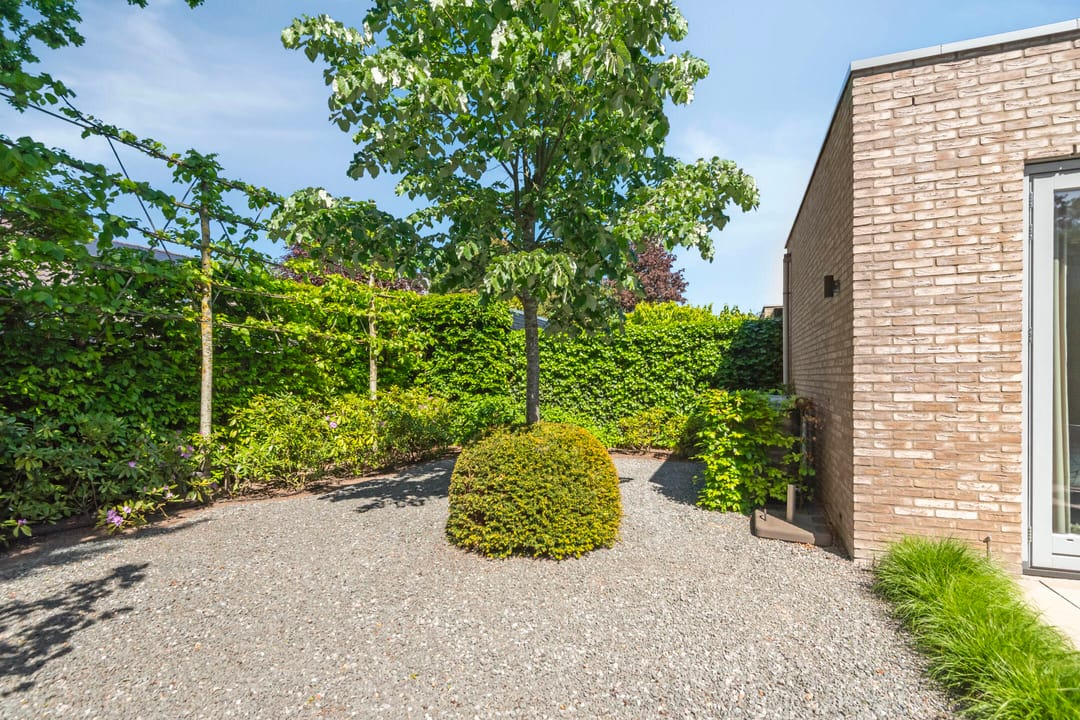 Instapklare vrijstaande bungalow met luxe afwerking en volledig gelijkvloers wooncomfort — 37