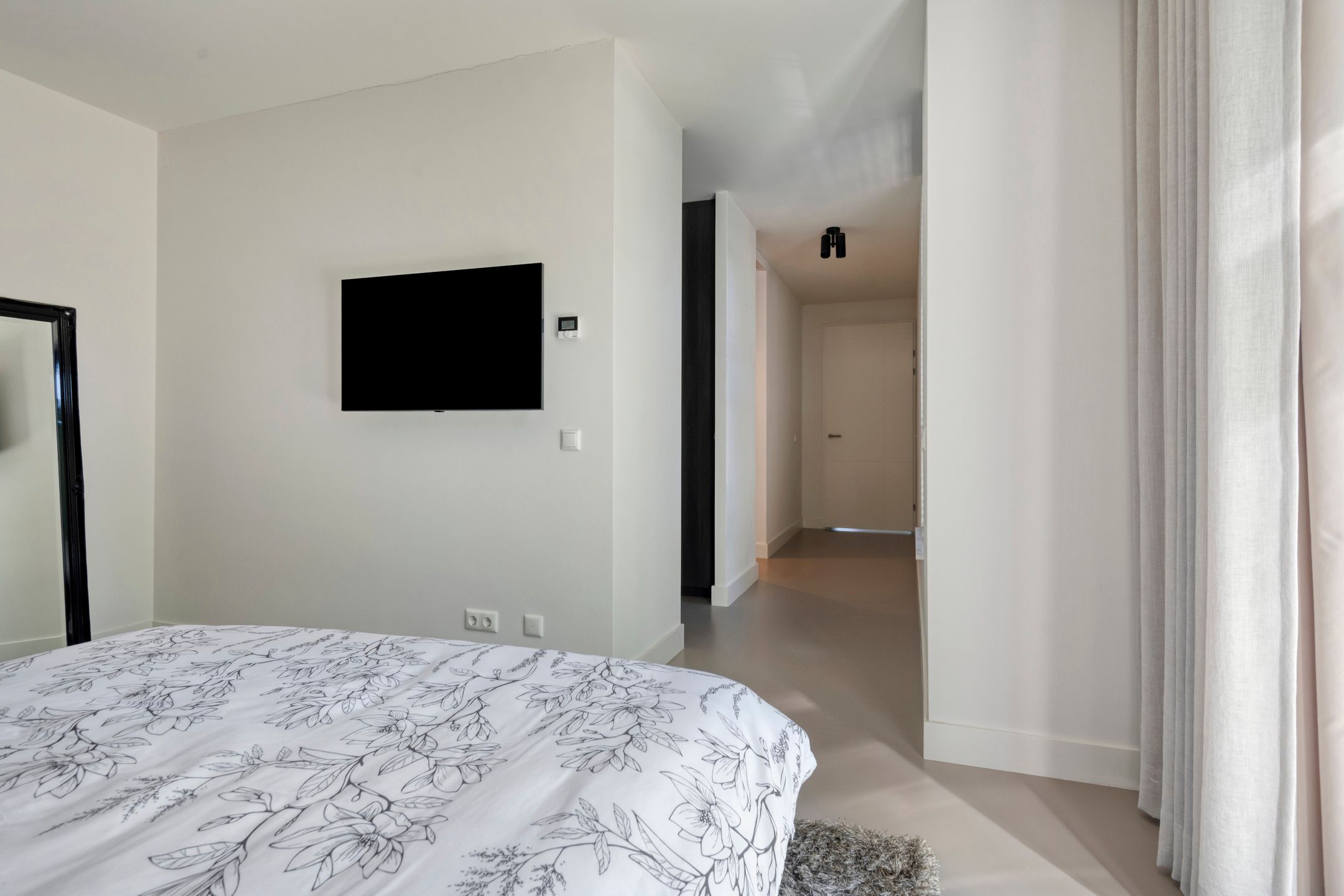 Instapklare vrijstaande bungalow met luxe afwerking en volledig gelijkvloers wooncomfort — 24