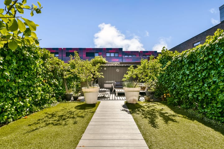 Tussenwoning te koop: Annie Boshof 6, Amsterdam