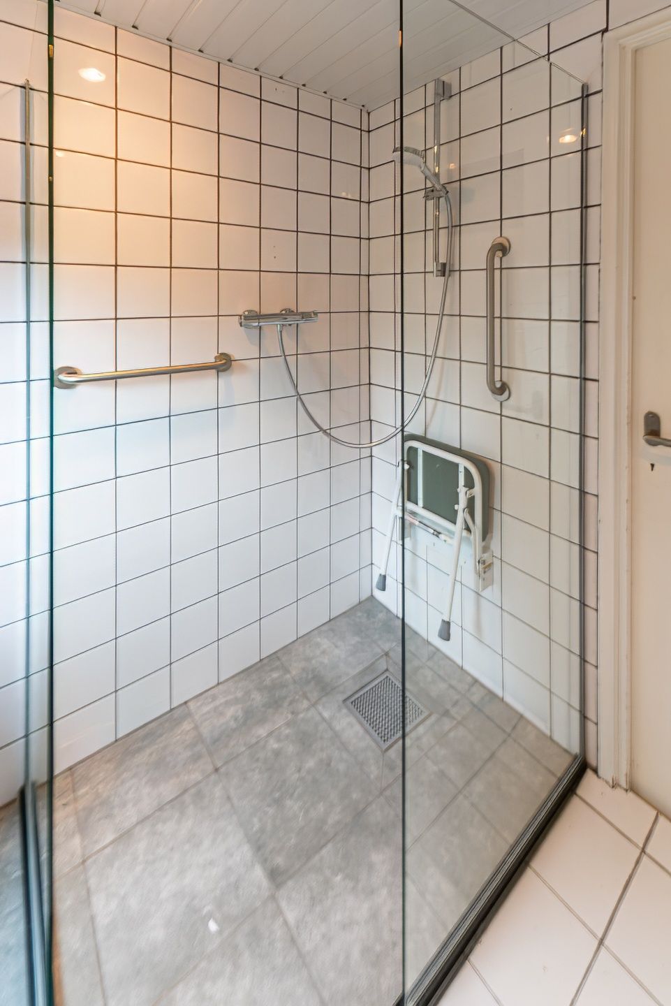 Photo 10 of Rozenstraat 56