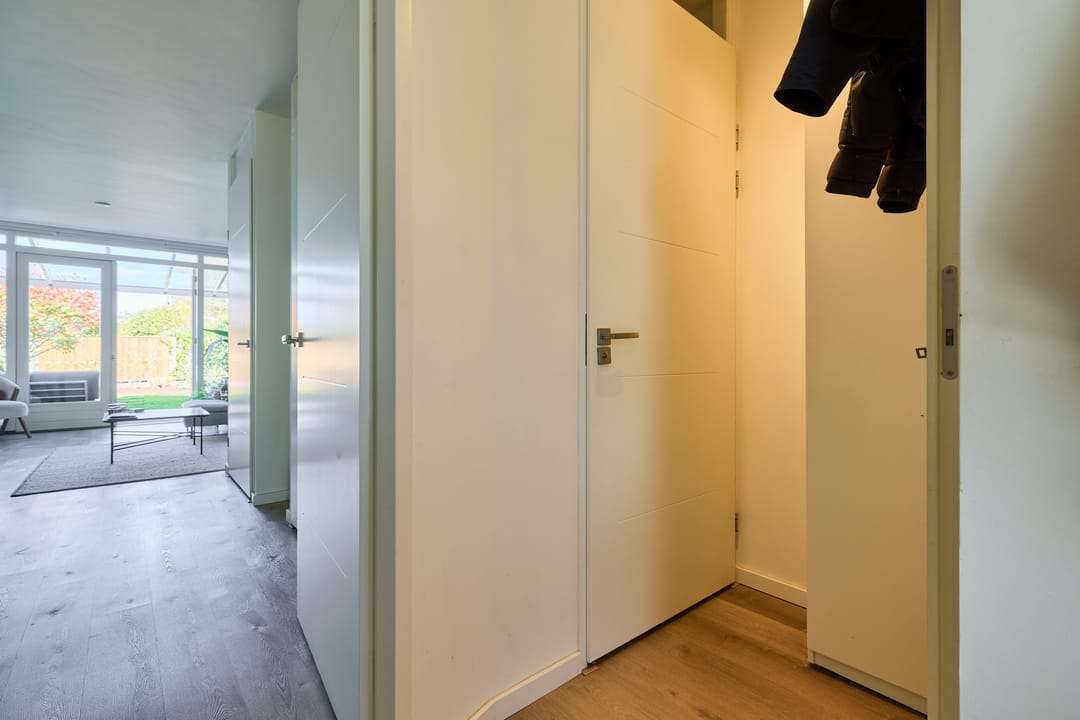 Photo 23 of Theo van Doesburgstraat 80