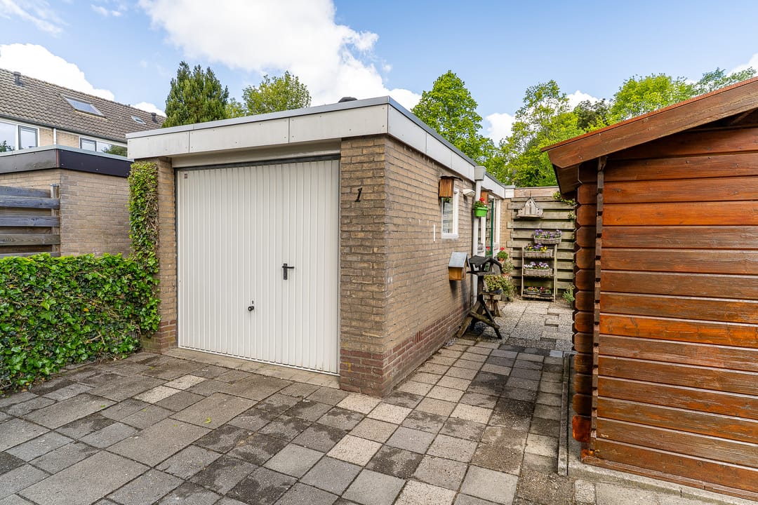 Photo 32 of Jan van Vuurenstraat 1