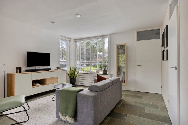 Tussenwoning te koop: Sobriëtasstraat 6, Vught