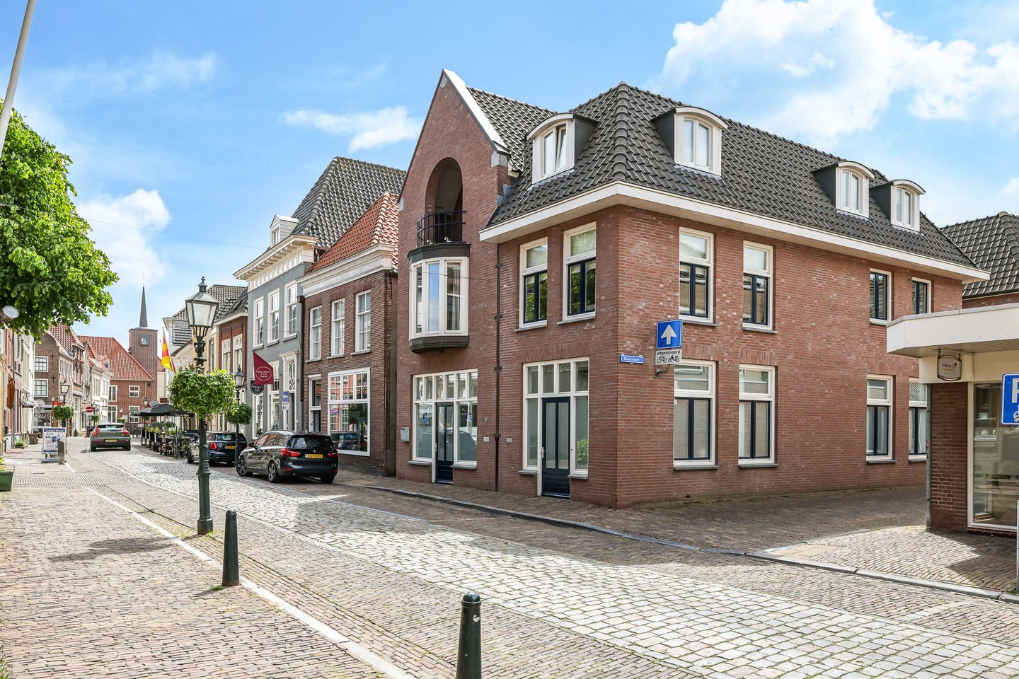 View photo 1 of Klinkerstraat 8-10