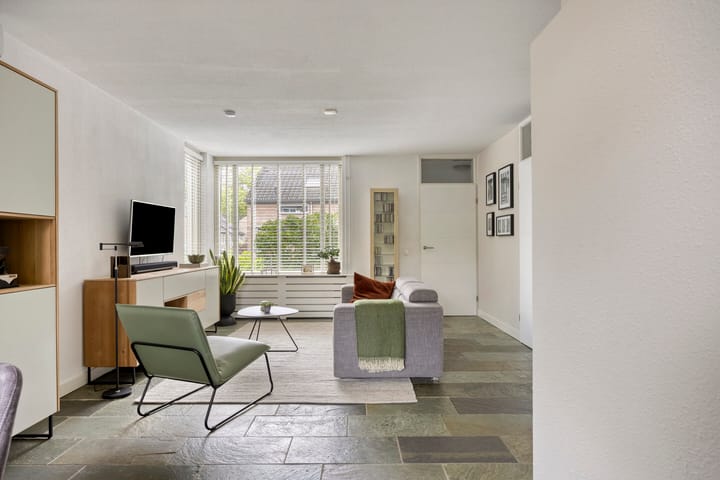 Tussenwoning te koop: Sobriëtasstraat 6, Vught