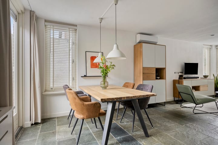 Tussenwoning te koop: Sobriëtasstraat 6, Vught