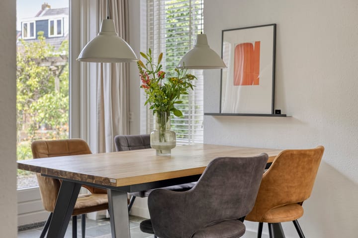 Tussenwoning te koop: Sobriëtasstraat 6, Vught