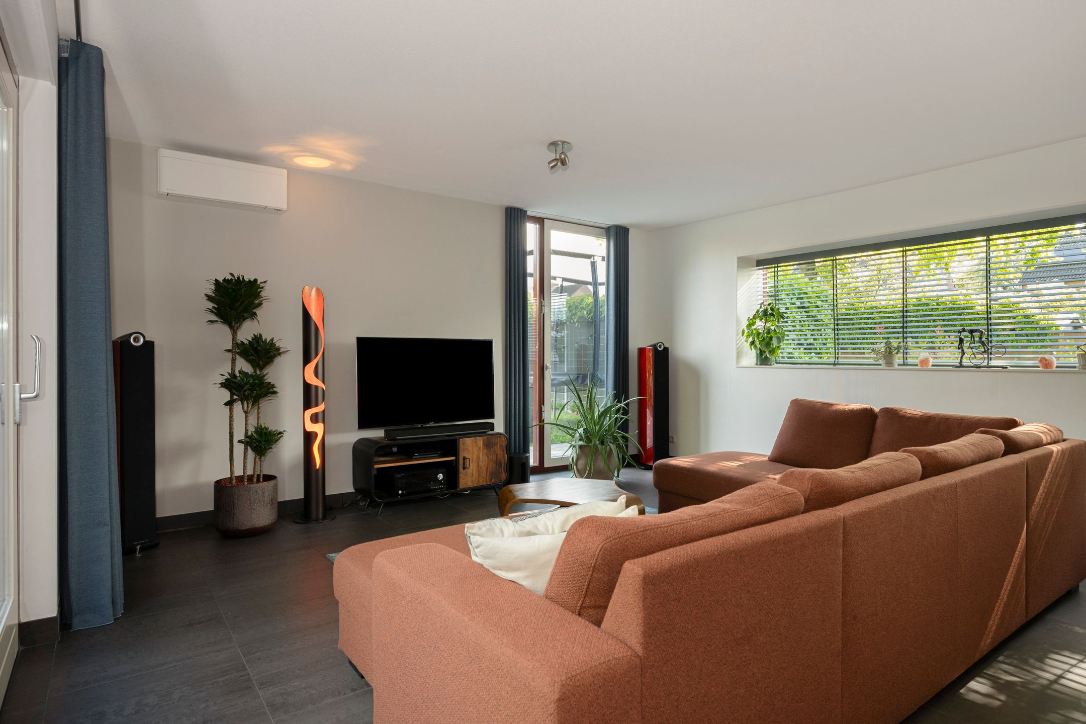 Foto 12 van Rijksweg 31-E