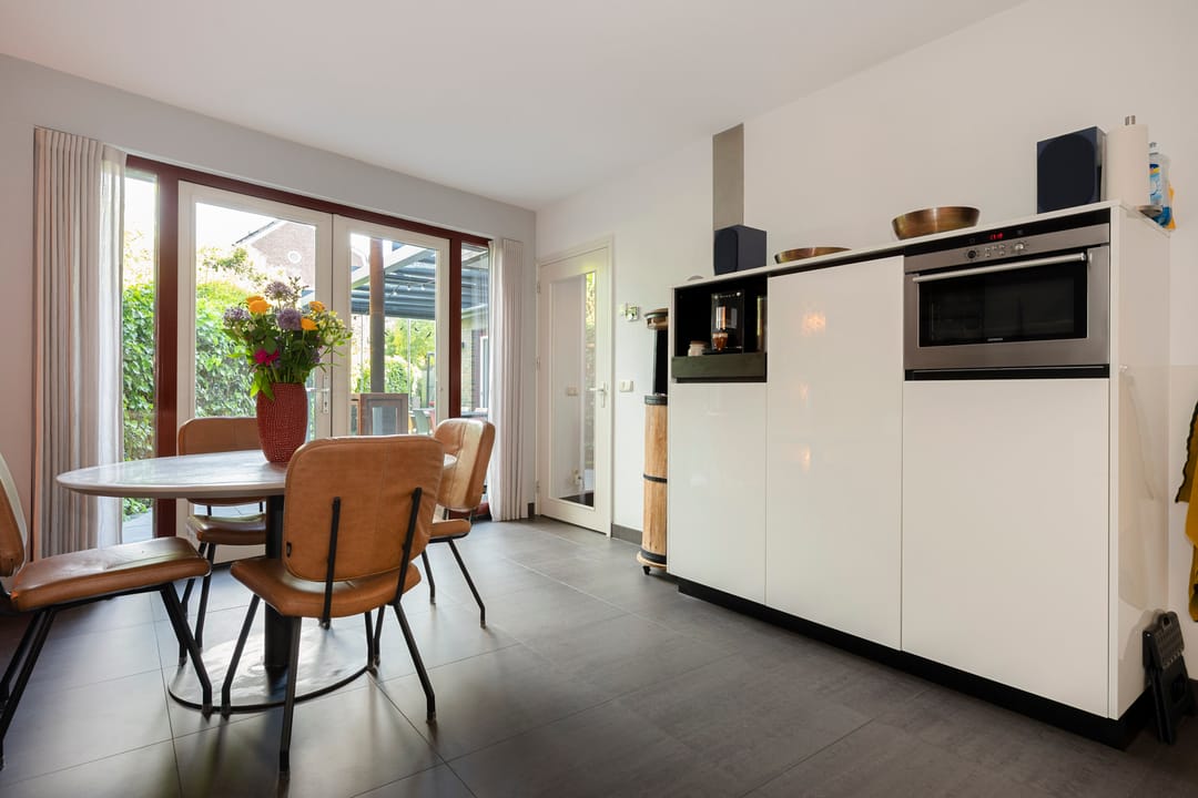 Foto 16 van Rijksweg 31-E
