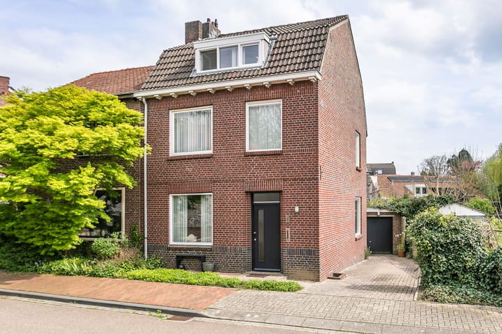 Titus Brandsmastraat 58