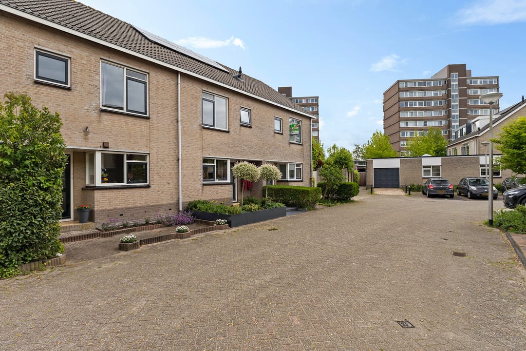 Photo 37 of Opaalstraat 16
