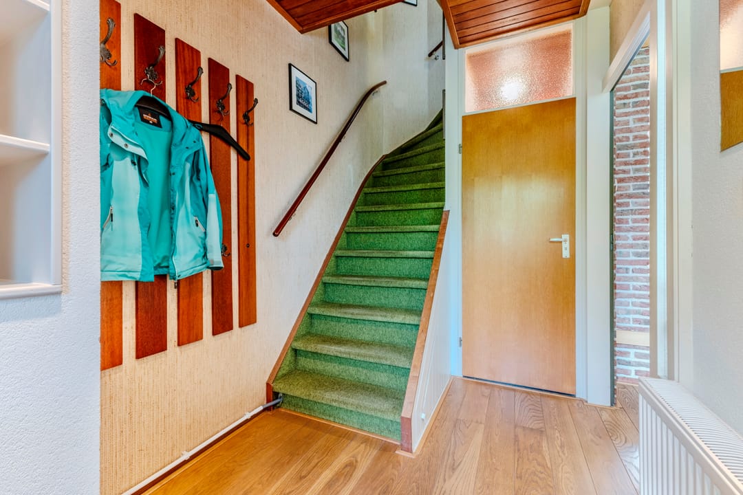 Light-filled family home in beloved Heiloo neighborhood with garden and modern amenities — 13