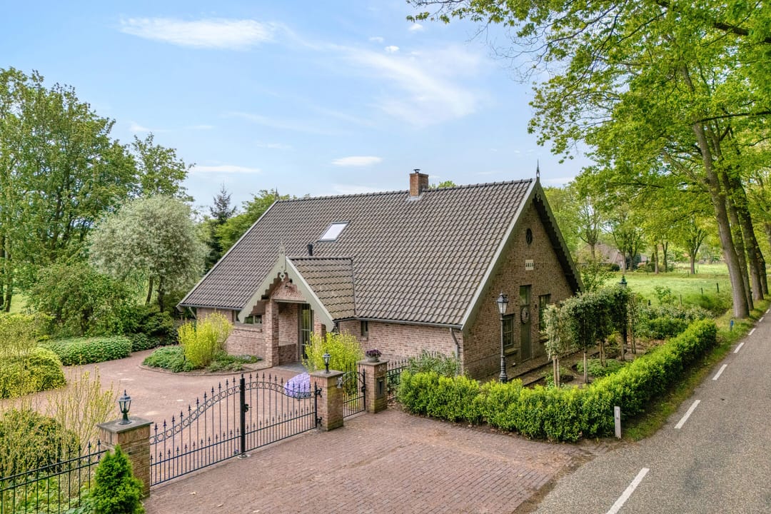 Photo 1 of Tolhuisweg 28