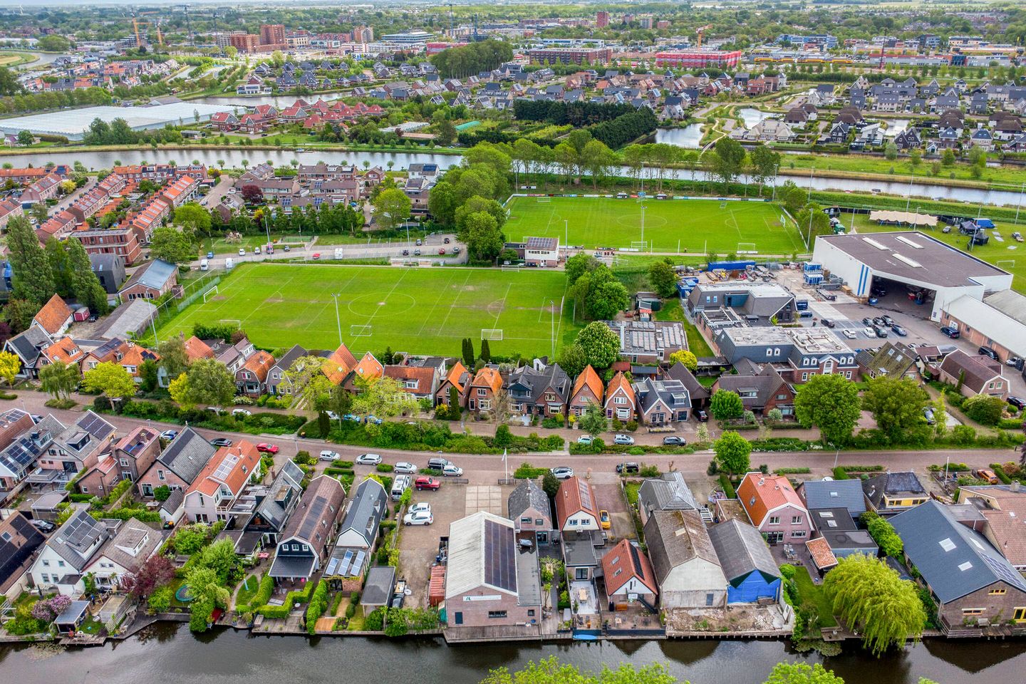 Photo 34 of Dijk 44