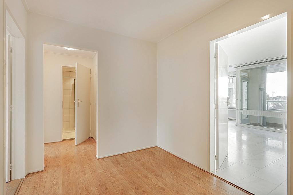 Photo 11 of 's-Lands werf 28