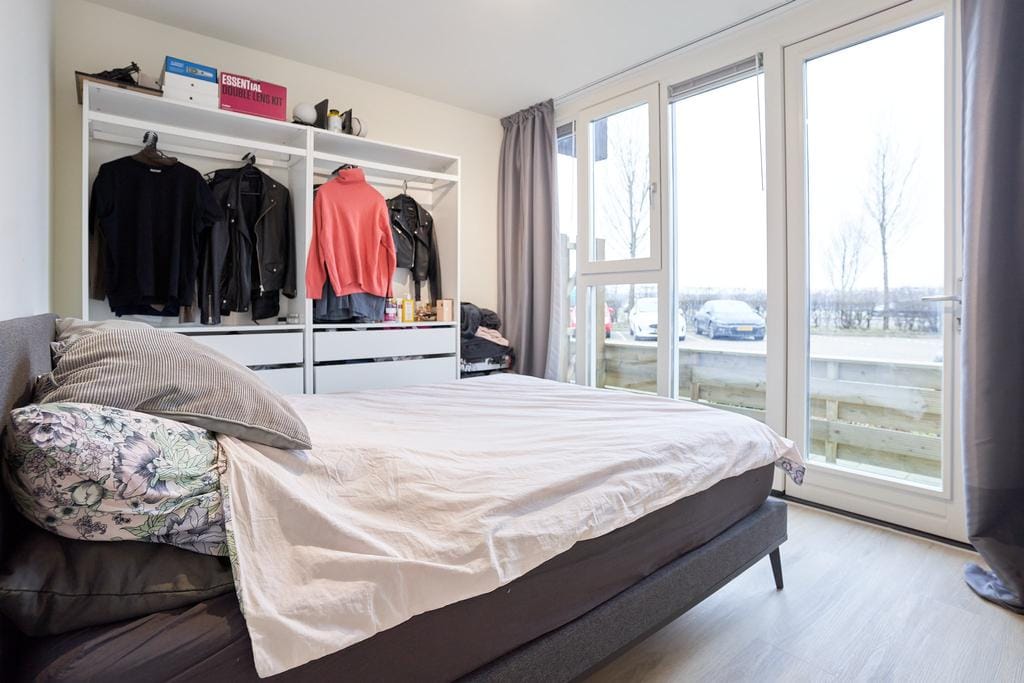 Photo 15 of Victor van Vrieslandstraat 2