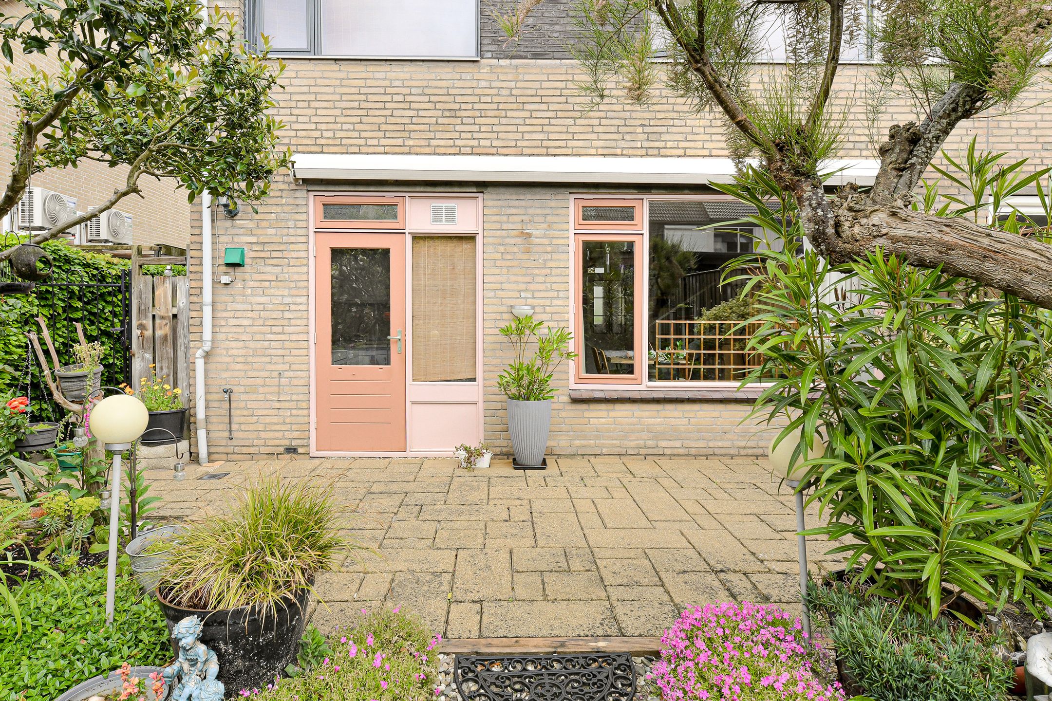 Photo 45 of van Colsterstraat 16