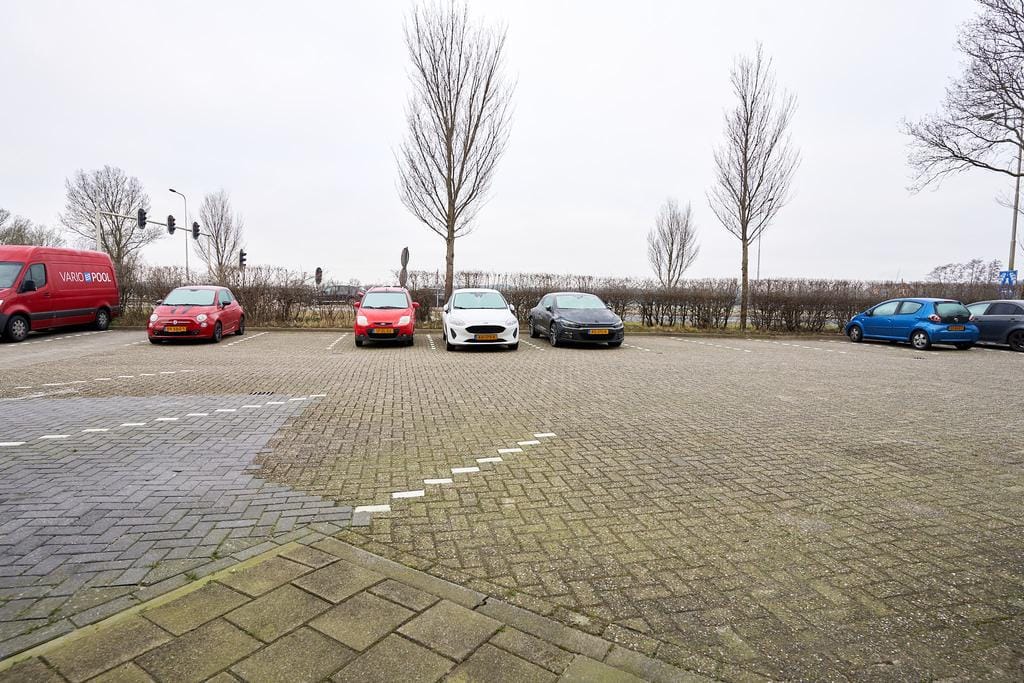 Photo 29 of Victor van Vrieslandstraat 2