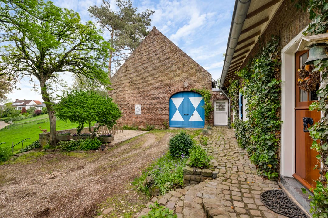 Photo 11 of Pastoor Pinckersstraat 28