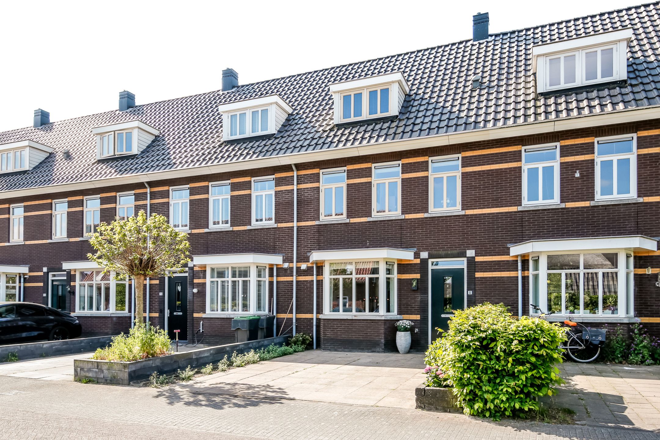 Braambergerhout 8 