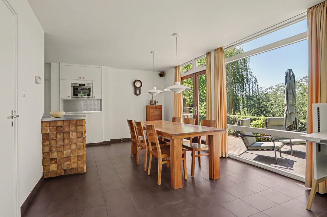 Photo 16 of Commandeurstraat 8
