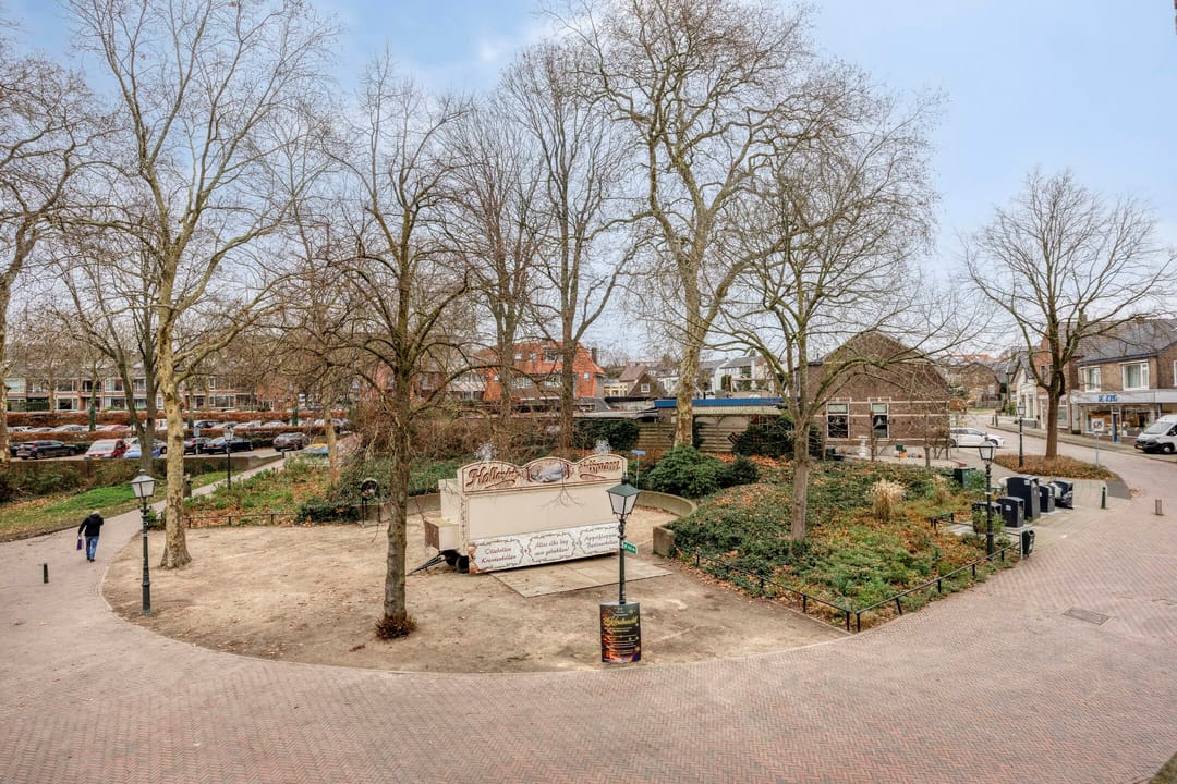 Photo 17 of Plantsoenstraat 17