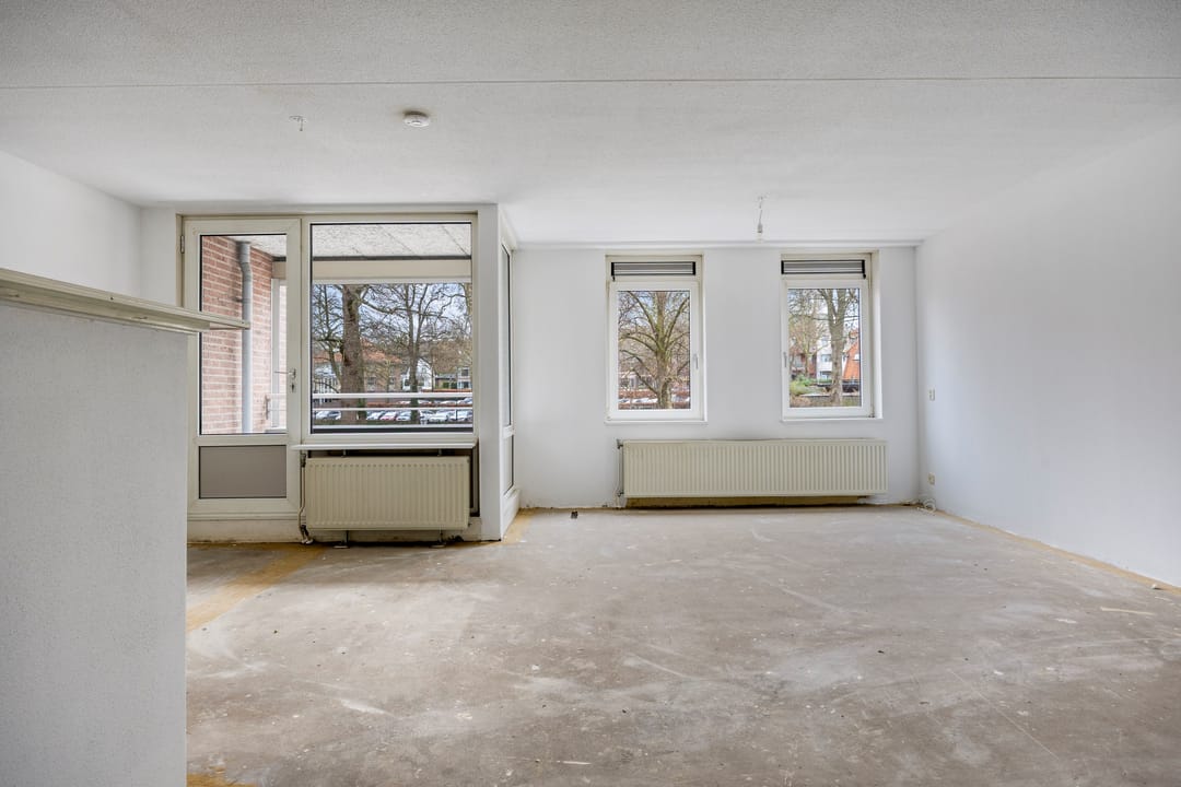 Photo 11 of Plantsoenstraat 17