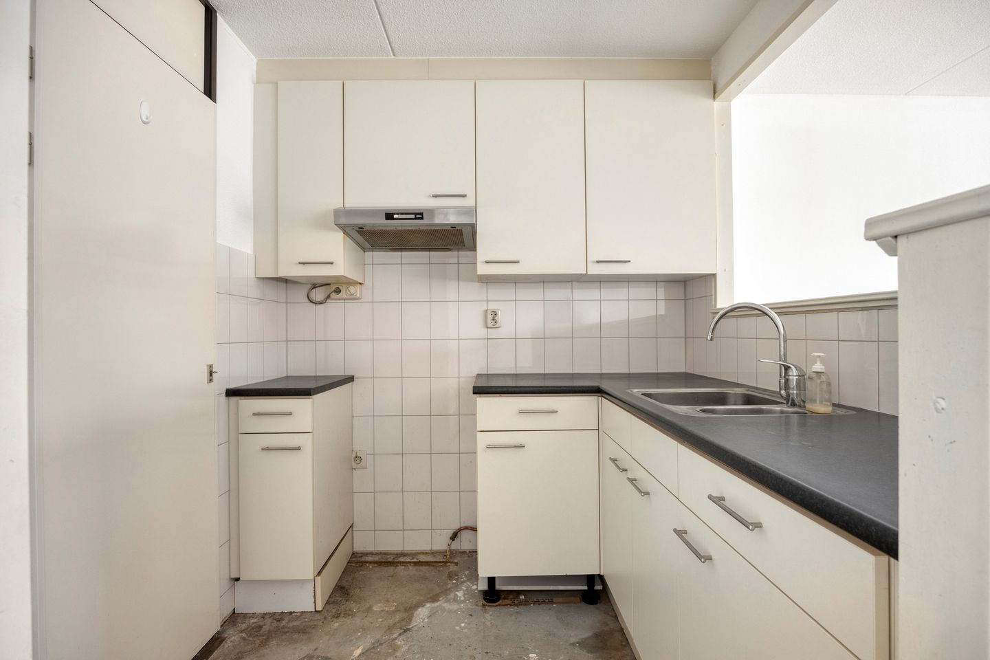 Photo 19 of Plantsoenstraat 17