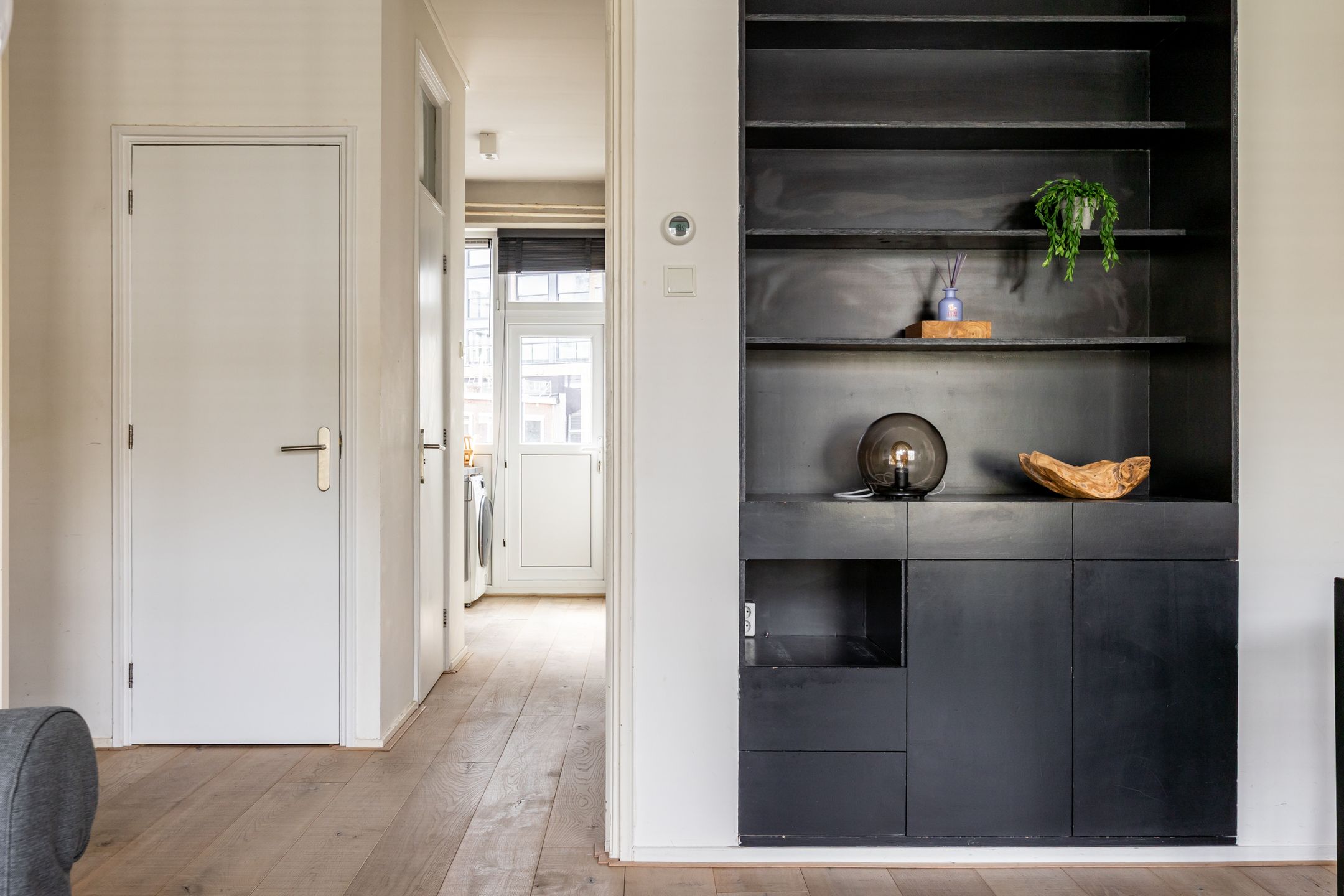 Photo 9 of Witte de Withstraat 12-C
