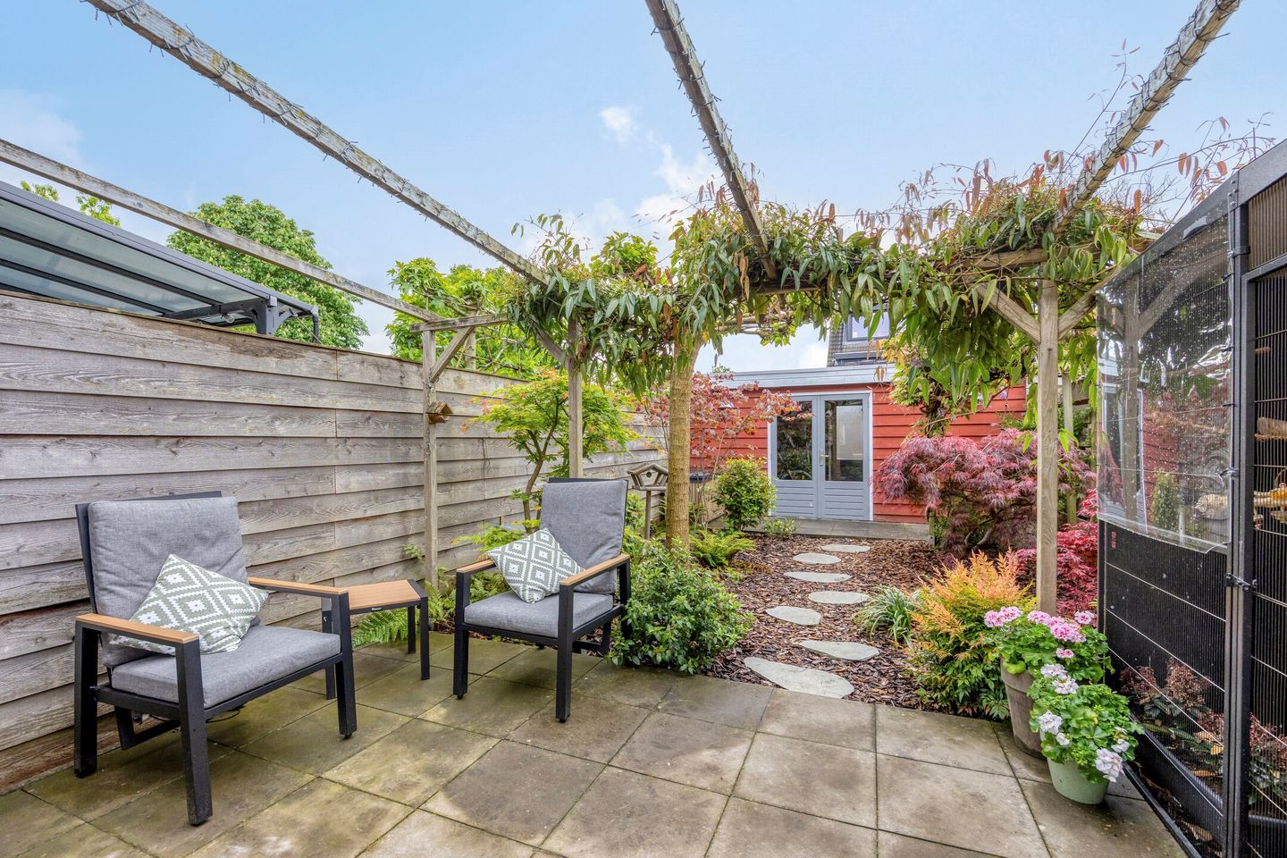 Well-maintained spacious terraced house in Zeewolde South with 4 bedrooms — 34