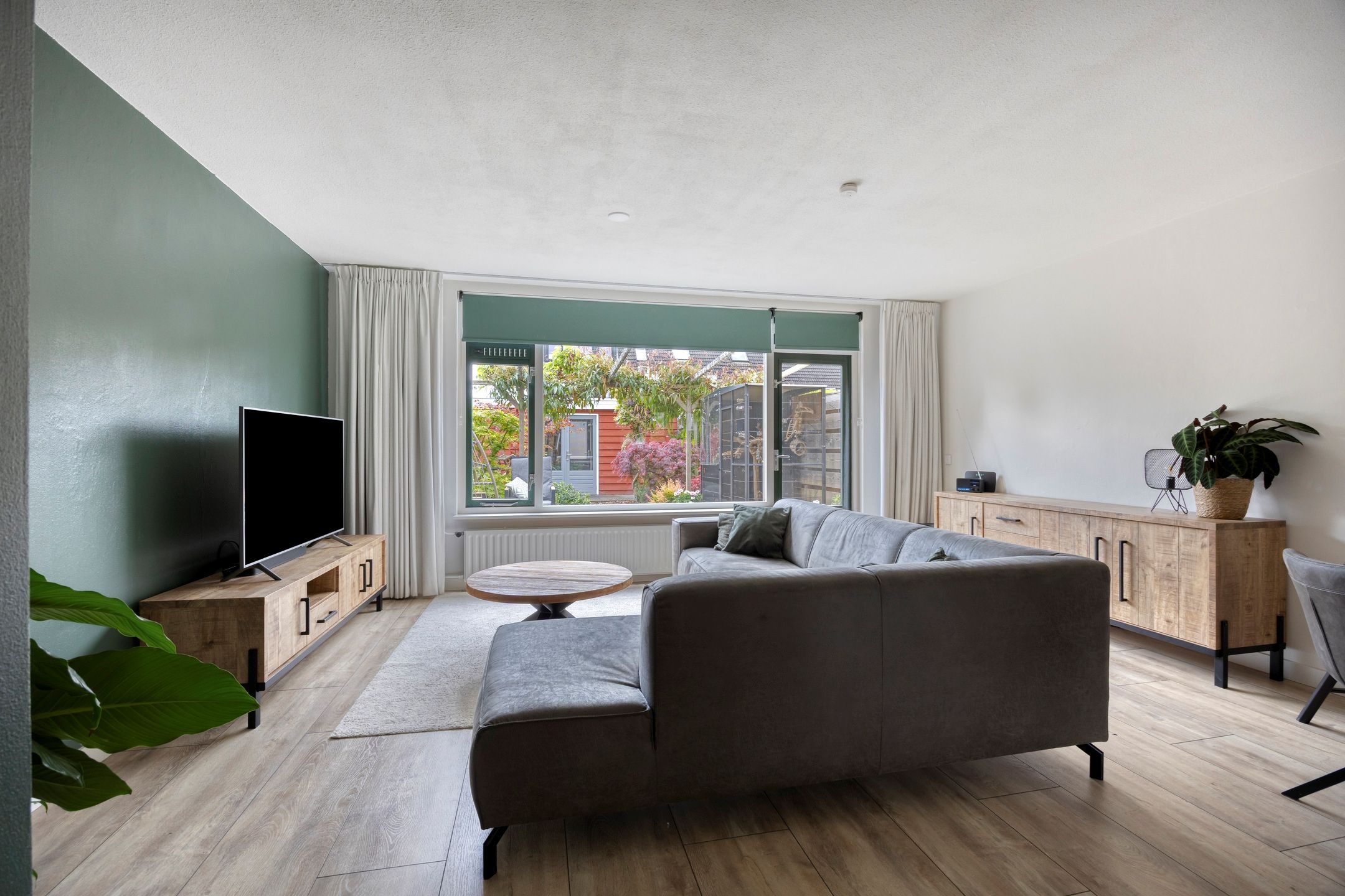 Well-maintained spacious terraced house in Zeewolde South with 4 bedrooms — 9