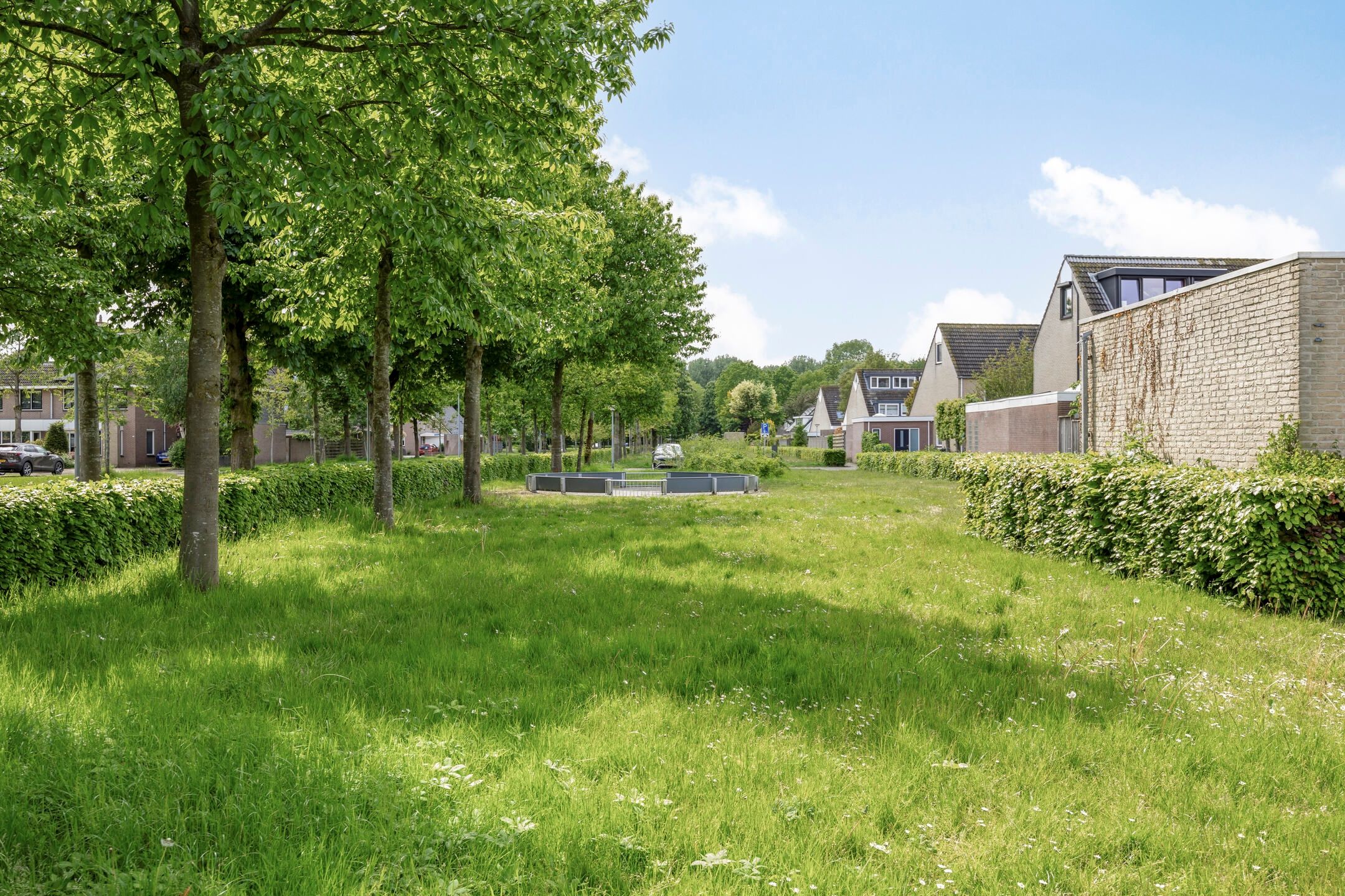 Well-maintained spacious terraced house in Zeewolde South with 4 bedrooms — 42