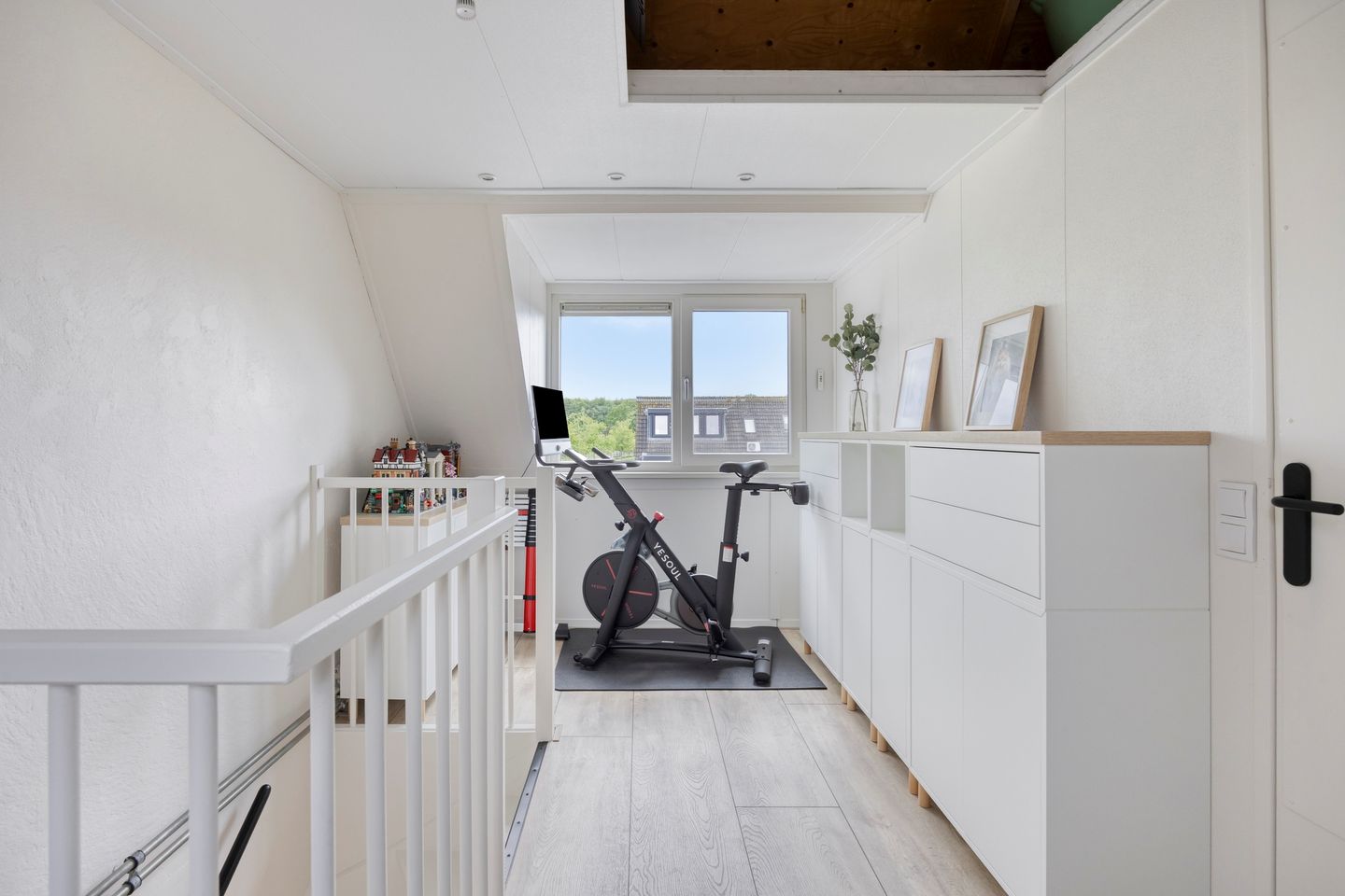 Well-maintained spacious terraced house in Zeewolde South with 4 bedrooms — 29