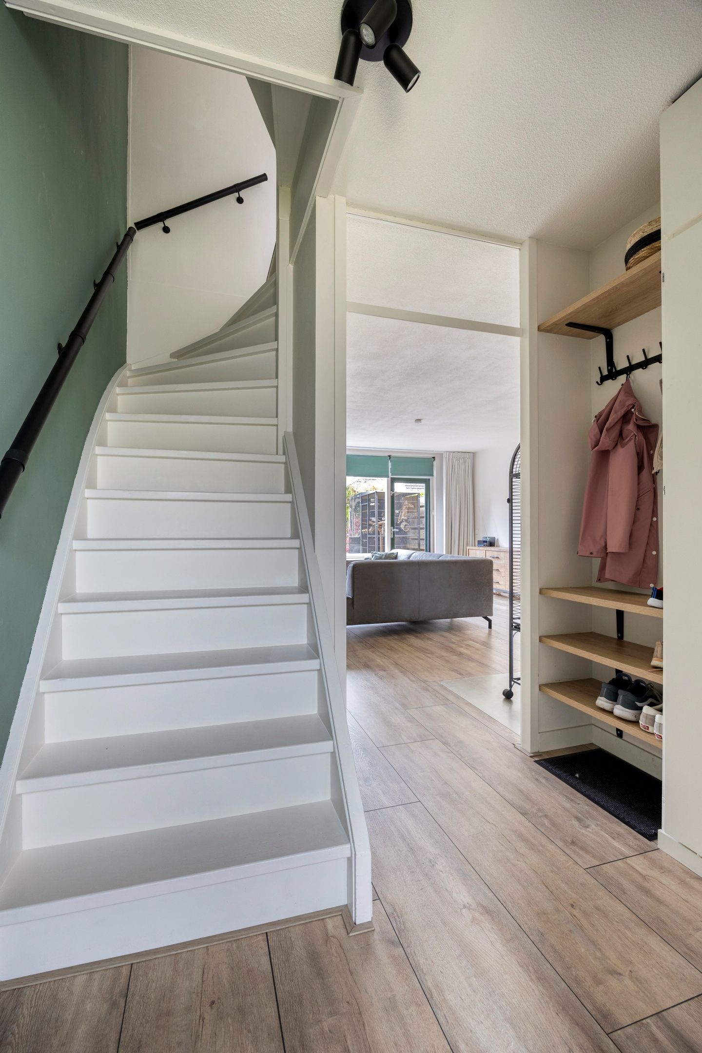 Well-maintained spacious terraced house in Zeewolde South with 4 bedrooms — 18
