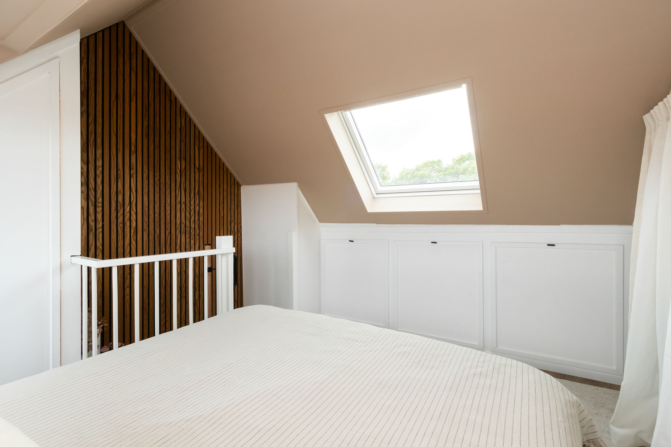 Photo 24 of Bellstraat 11