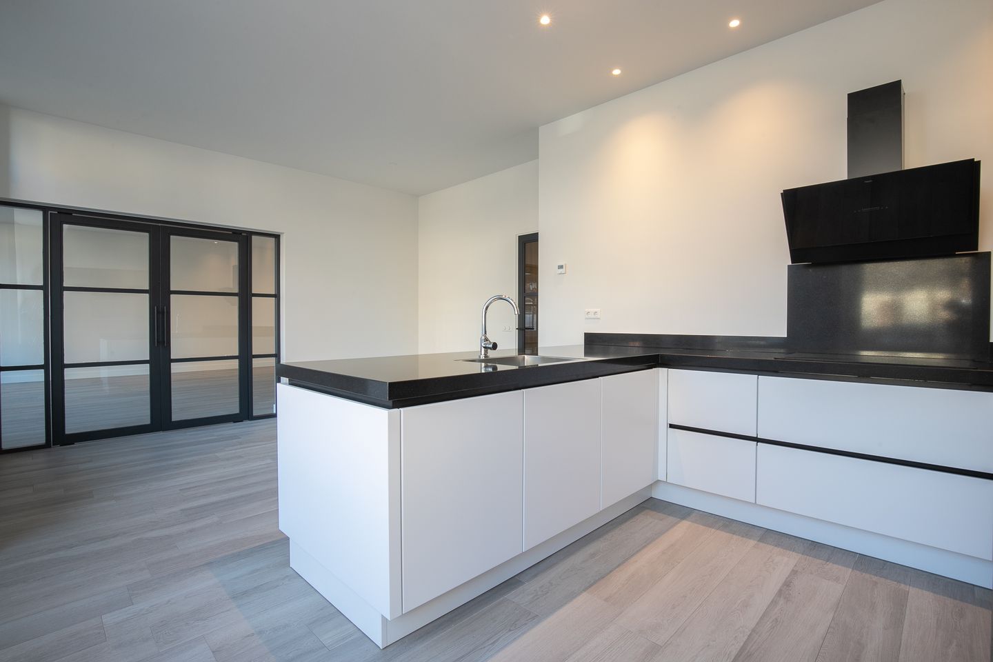 Photo 14 of Kerkstraat 66
